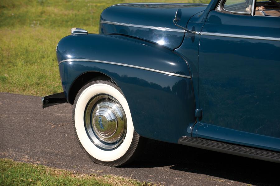  Ford Super DeLuxe Convertible Coupe 1941 года  (фото 13 из 27)